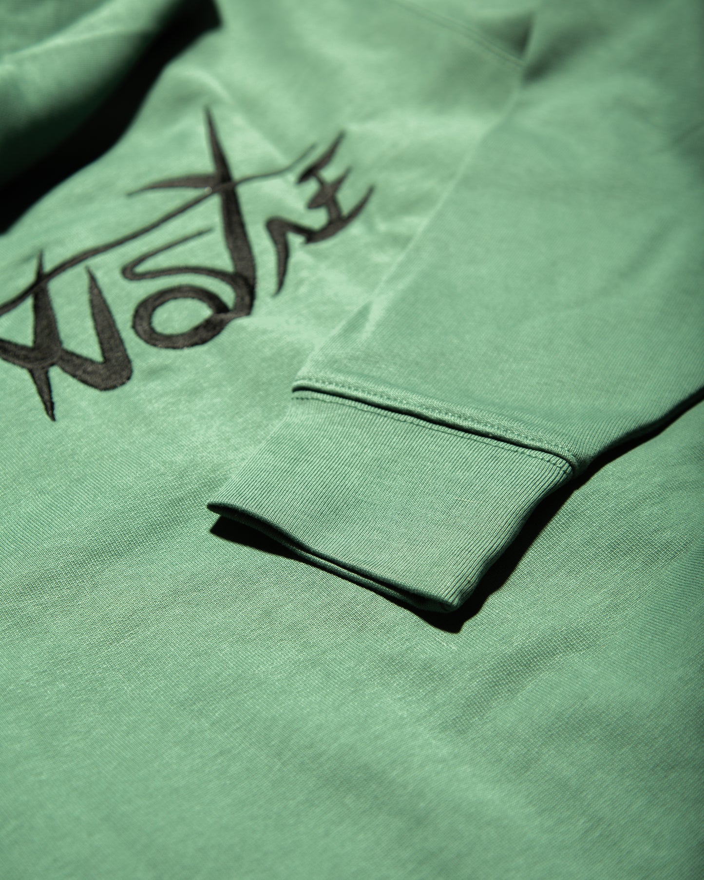 LIGHT GREEN ZIPPER - 01 KEEP IT SIMPLE
