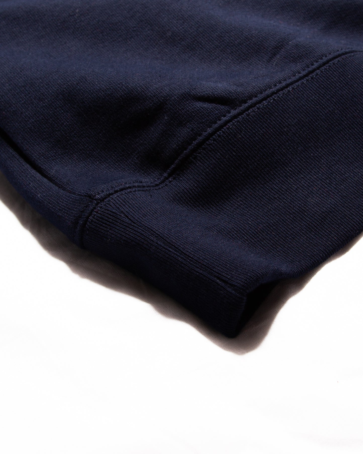 NAVY BLAUWE HOODIE - 01