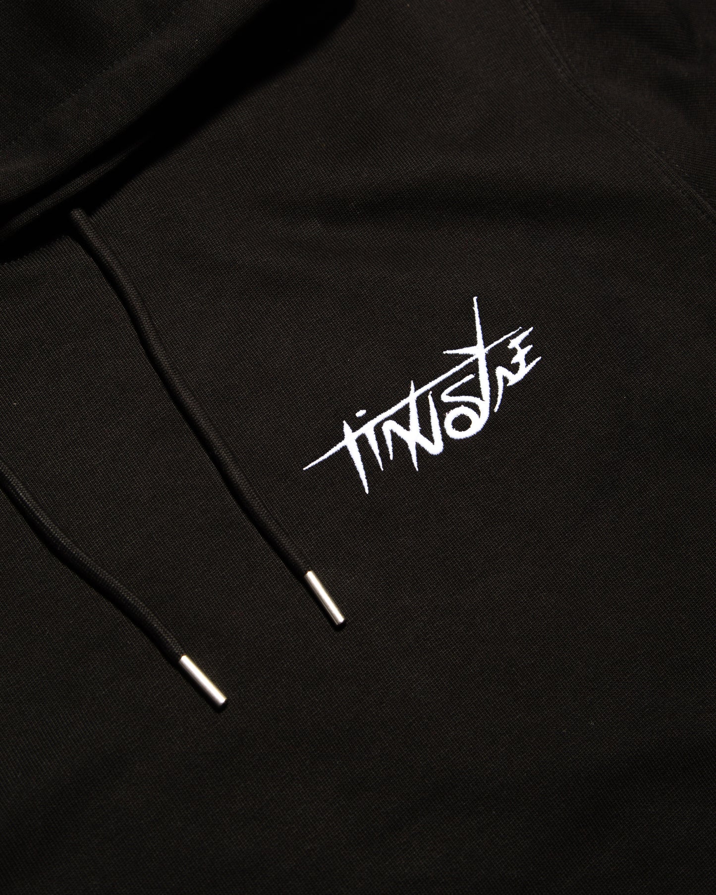 ZWARTE HOODIE - 01