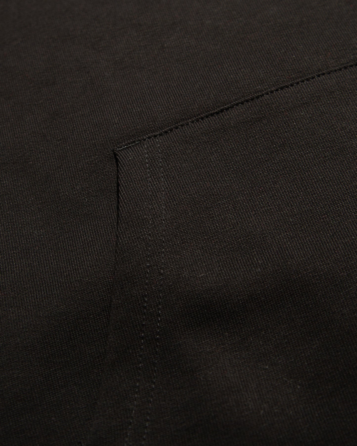 ZWARTE HOODIE - 01